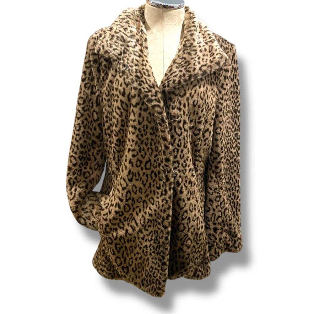 Size Medium Calvin Klein Womens Faux‎ Fur Plush Animal Print Coat Pockets